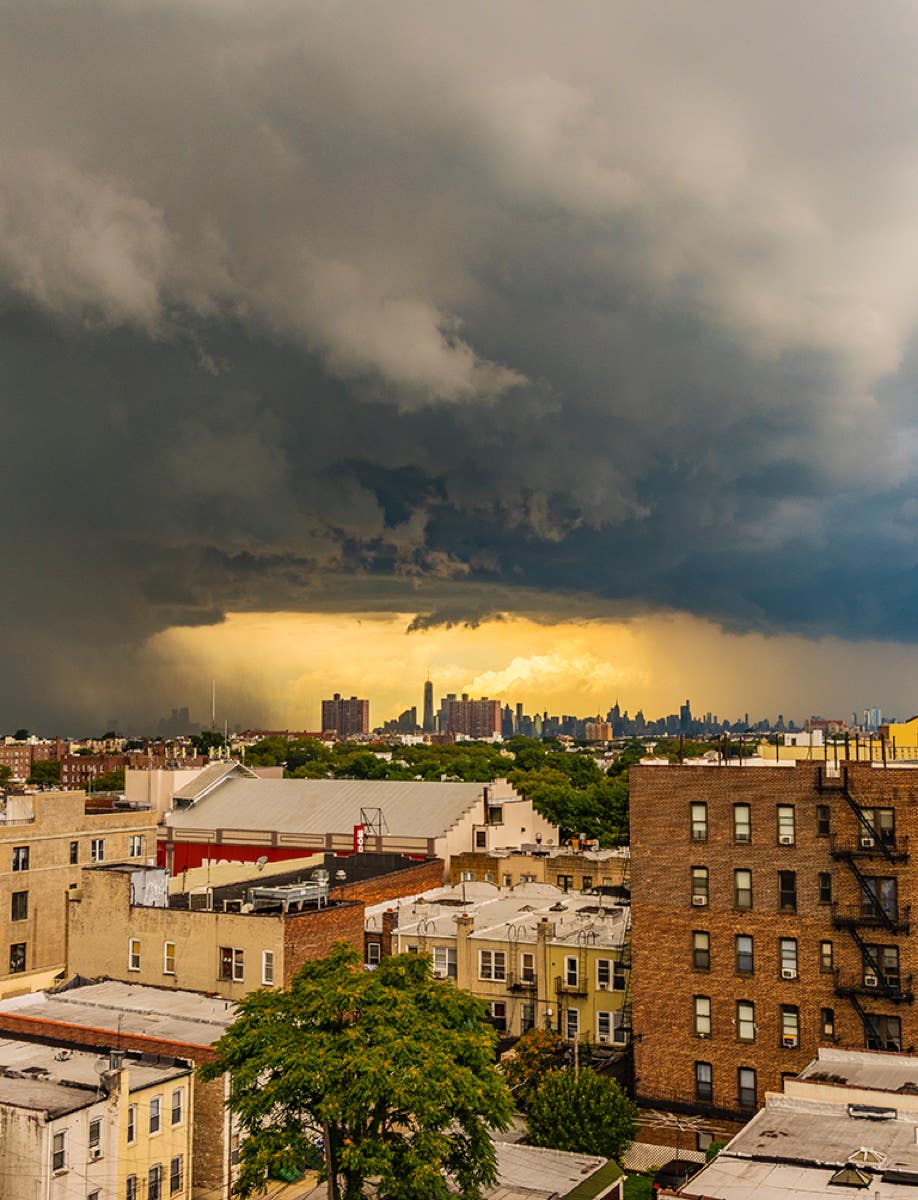 Mike Reiss Photography | ebooks - ze Roof Apocalypic Storm Moments